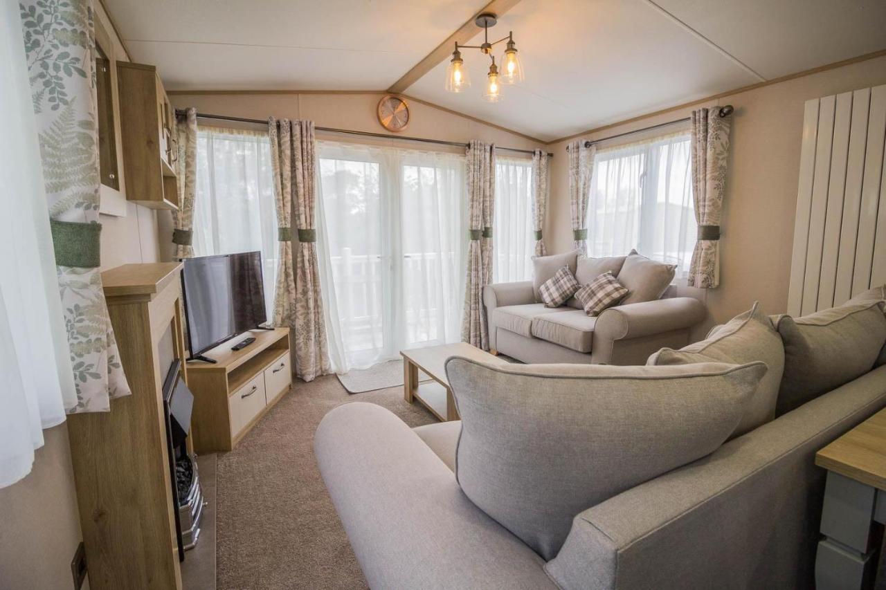 Beautiful 6 Berth Caravan With Decking At Southview Holiday Park Ref 33024O Otel Skegness Dış mekan fotoğraf