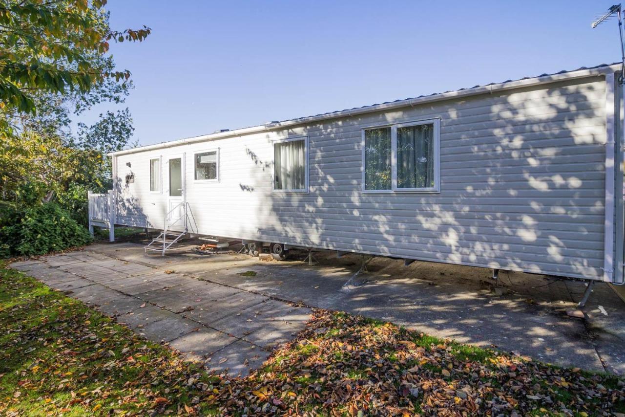 Beautiful 6 Berth Caravan With Decking At Southview Holiday Park Ref 33024O Otel Skegness Dış mekan fotoğraf