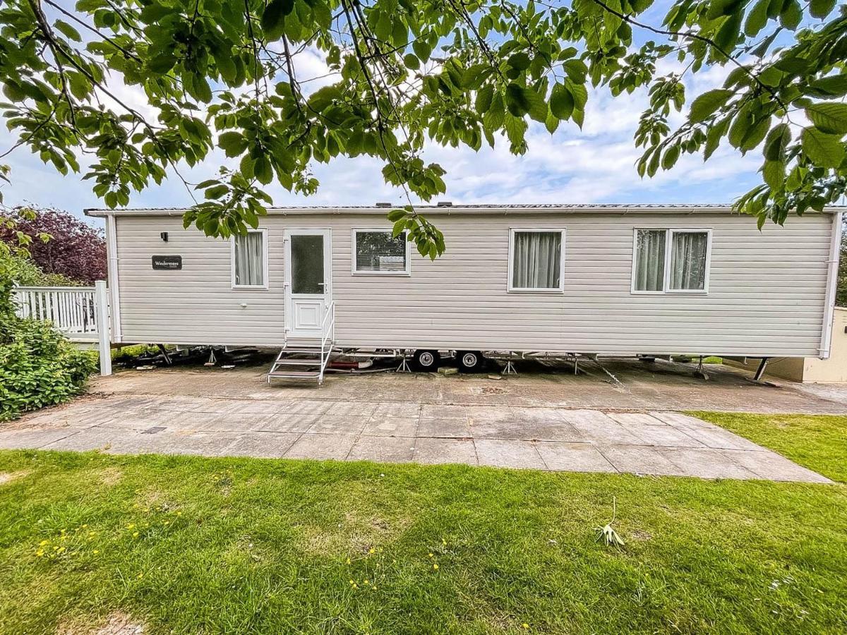 Beautiful 6 Berth Caravan With Decking At Southview Holiday Park Ref 33024O Otel Skegness Dış mekan fotoğraf